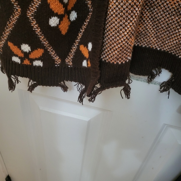 Long brown and flower cardigan - Picture 3 of 4
